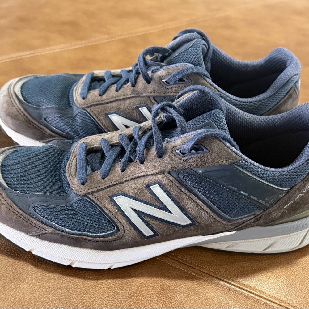 New Balance Men's Navy and Charcoal Sneakers 990v5